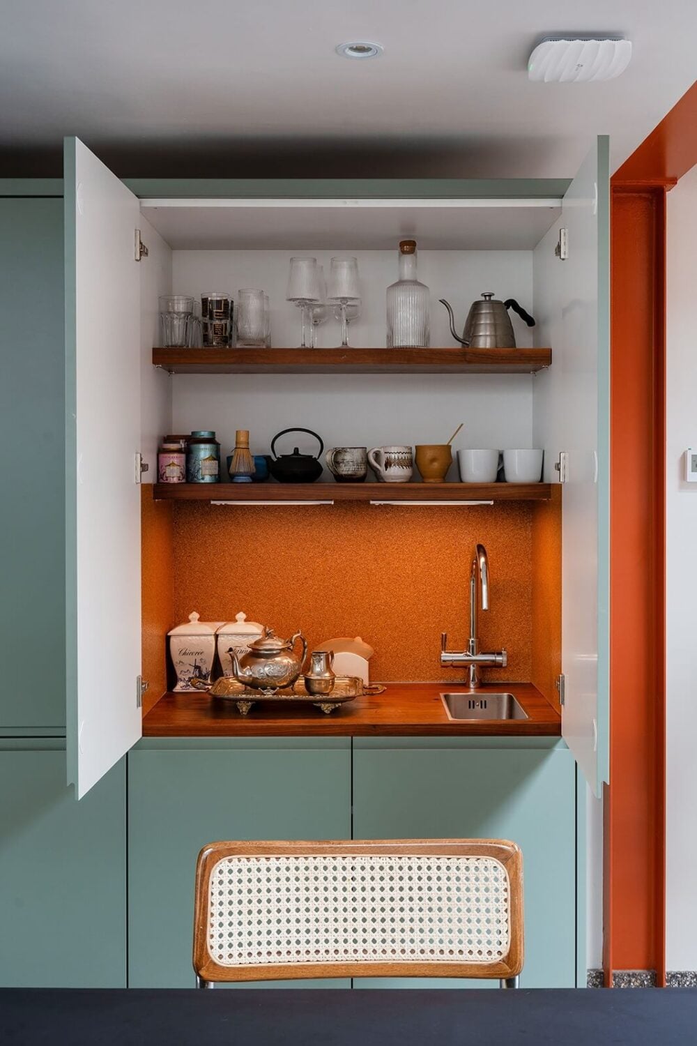 A Green and Pink London Townhouse with A Modern Extension 11 green-kitchen-orange-accents-nordroom