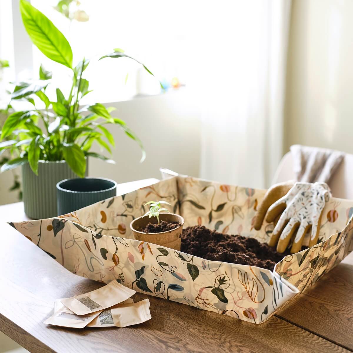 IKEA DAKSJUS: A Limited Collection for Plant Lovers 15 ikea-daksjus-new-collection-foldable-potting-mat-nordroom