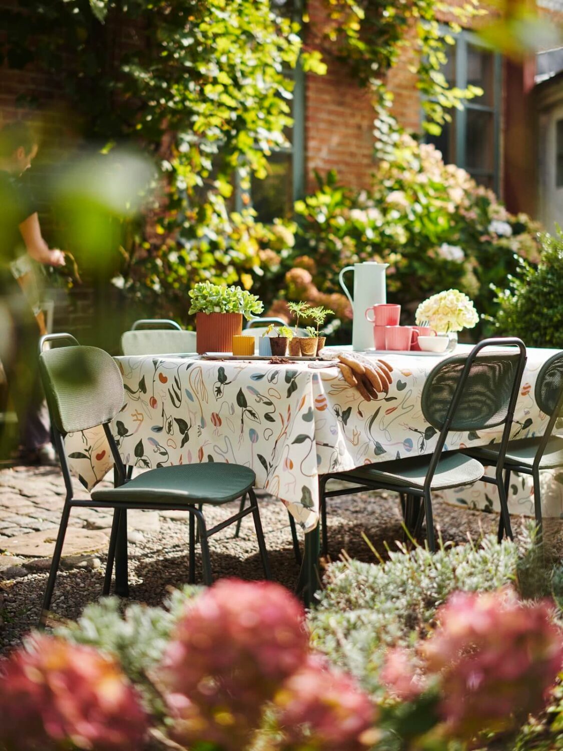 IKEA DAKSJUS: A Limited Collection for Plant Lovers 24 ikea-daksjus-new-collection-outdoor-dining-table-nordroom