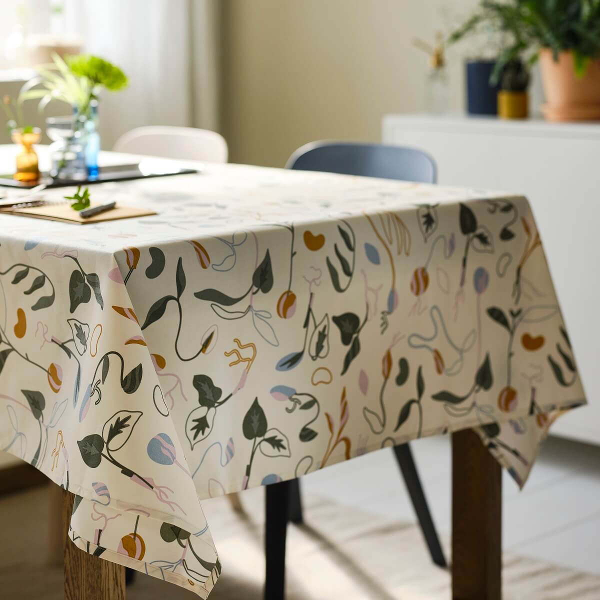 IKEA DAKSJUS: A Limited Collection for Plant Lovers 26 ikea-daksjus-new-collection-plant-table-cloth
