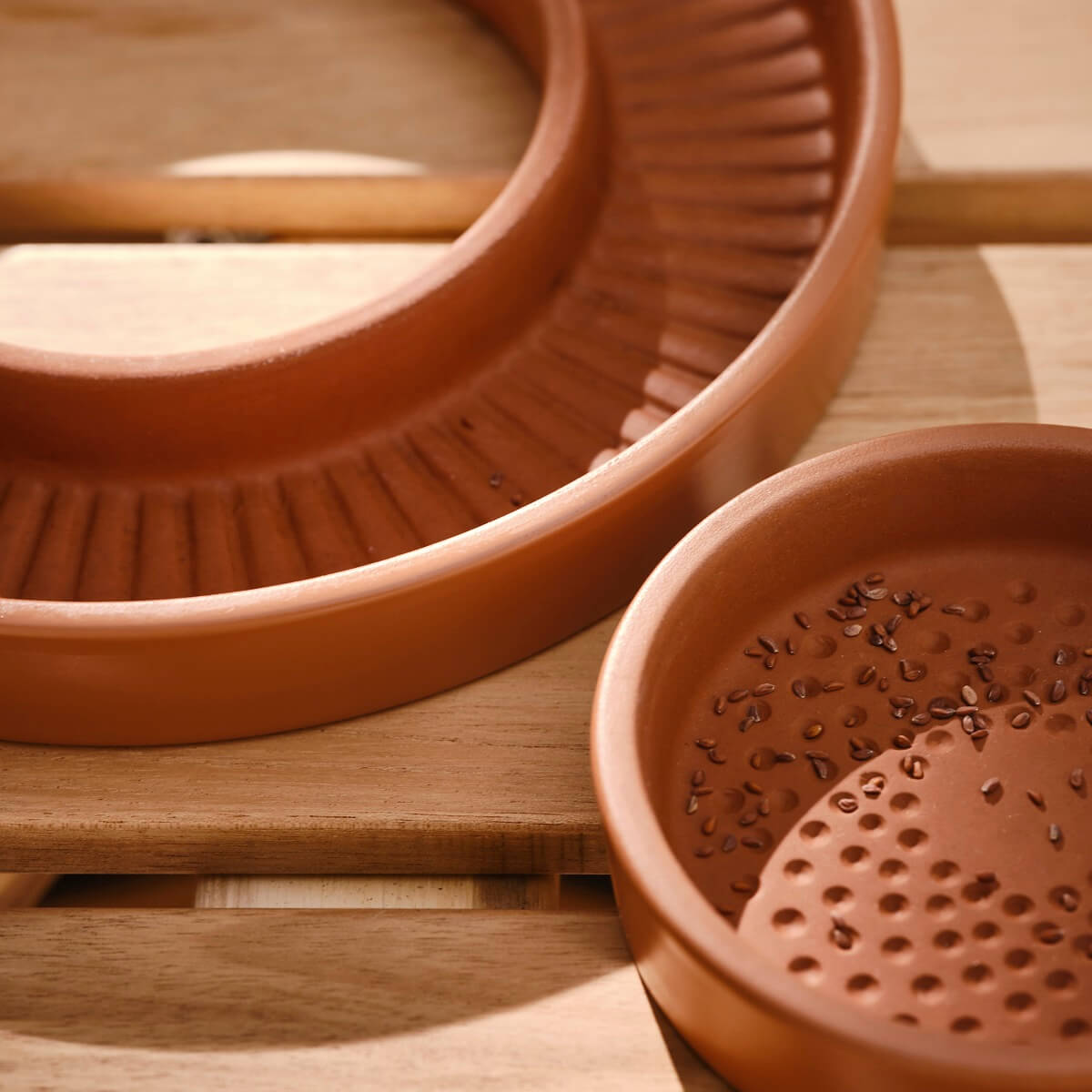 IKEA DAKSJUS: A Limited Collection for Plant Lovers 18 ikea-daksjus-new-collection-terracotta-base