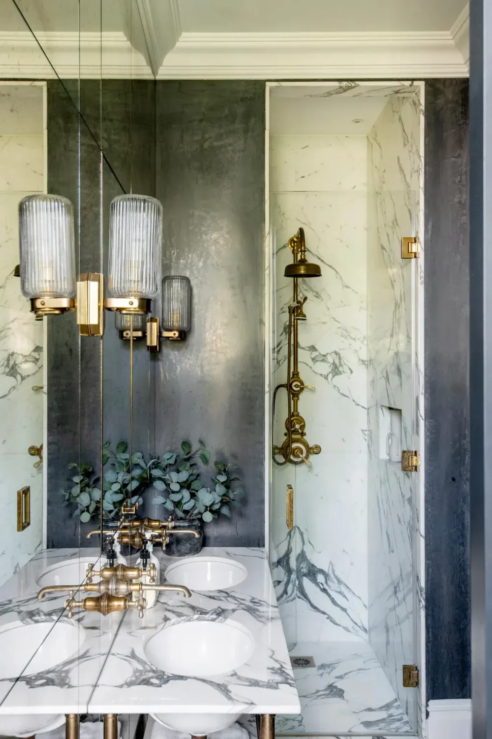 Muted Colors and Classic Design in a London Townhouse 18 marble-bathroom-brass-fittings-nordroom