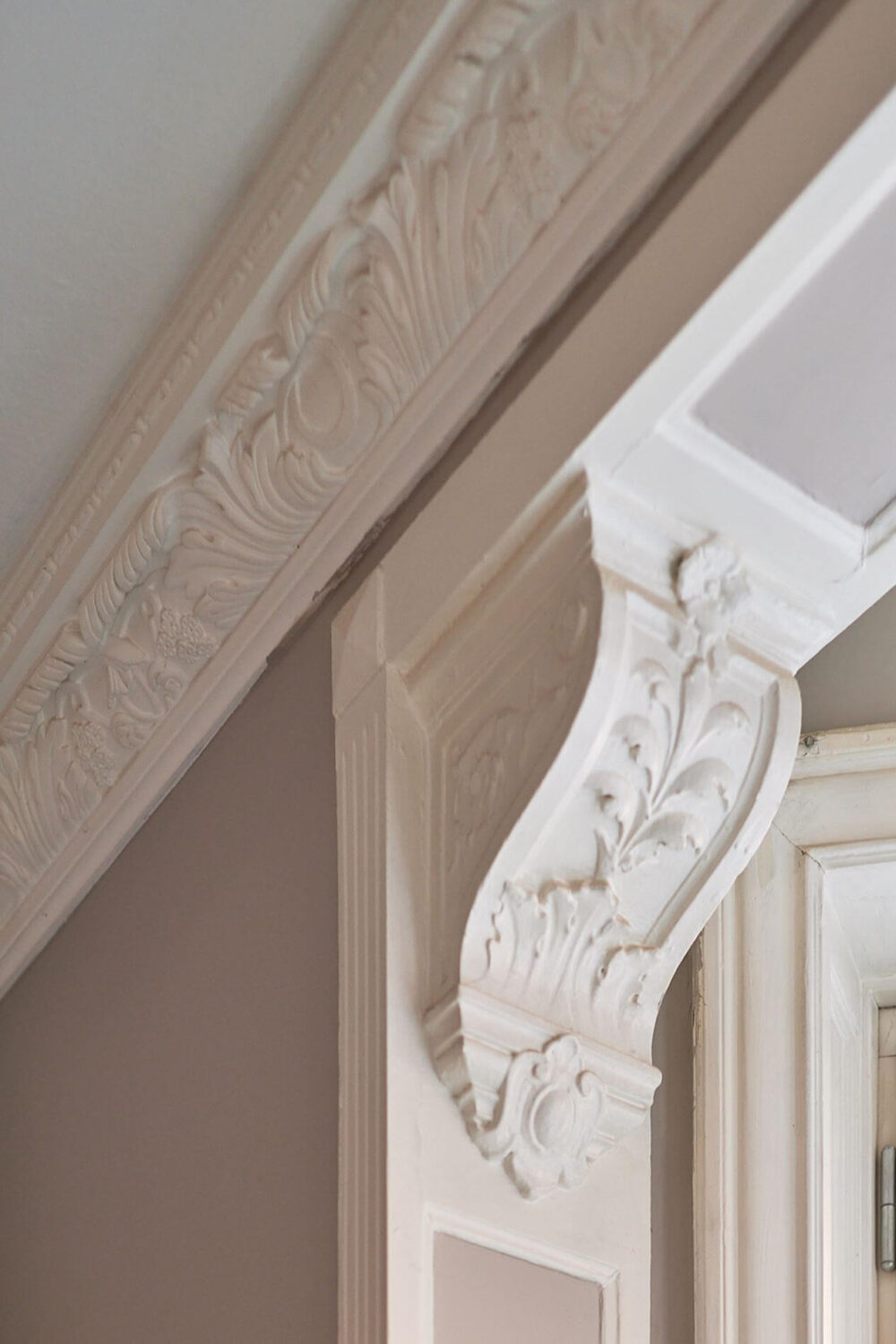 A Romantic Apartment with Original Details 27 original-details-historic-apartment-nordroom