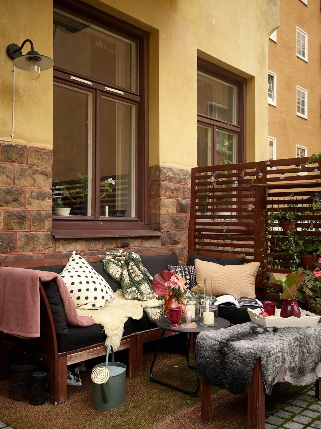 A Warm Vintage Apartment in Stockholm 19 outdoor-terrace-vintage-apartment-sweden-nordroom