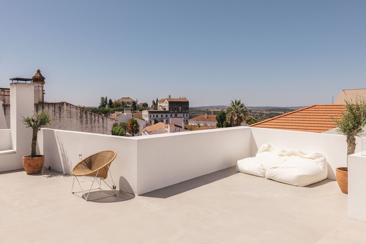 A Renovated 19th Century House with a Minimalistic Decor 15 roof-terrace-portugal