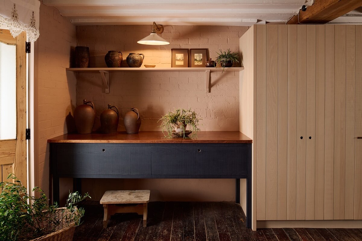 Copper Worktops in A Sebastian Cox Kitchen by deVOL 12 14.TheSebastianCoxKitchen-deVOL_LOW-RES