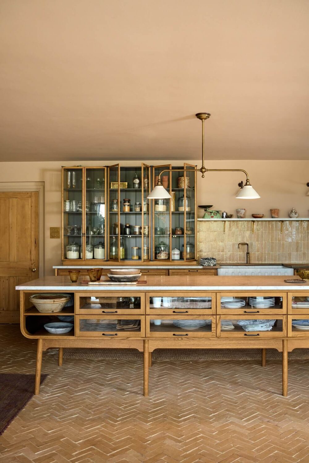 A deVOL Haberdasher's Kitchen for the Owner of Bert & May 2 The-Haberdasher's-Kitchen-deVOL-island-nordroom