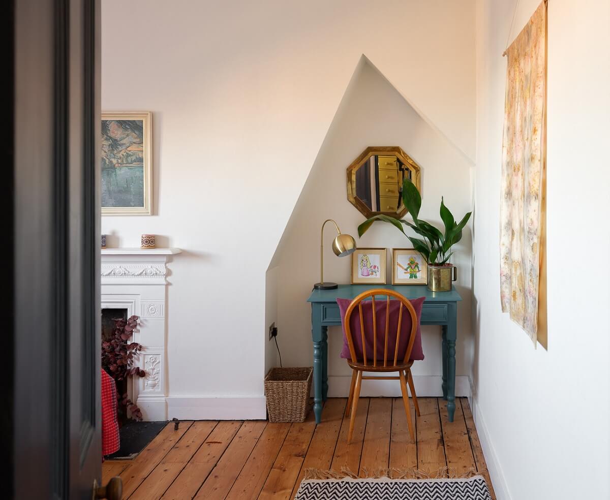 Playful Colors in a Historic Home in Kent 21 bedroom-wooden-floor-niche-for-blue-desk-nordroom