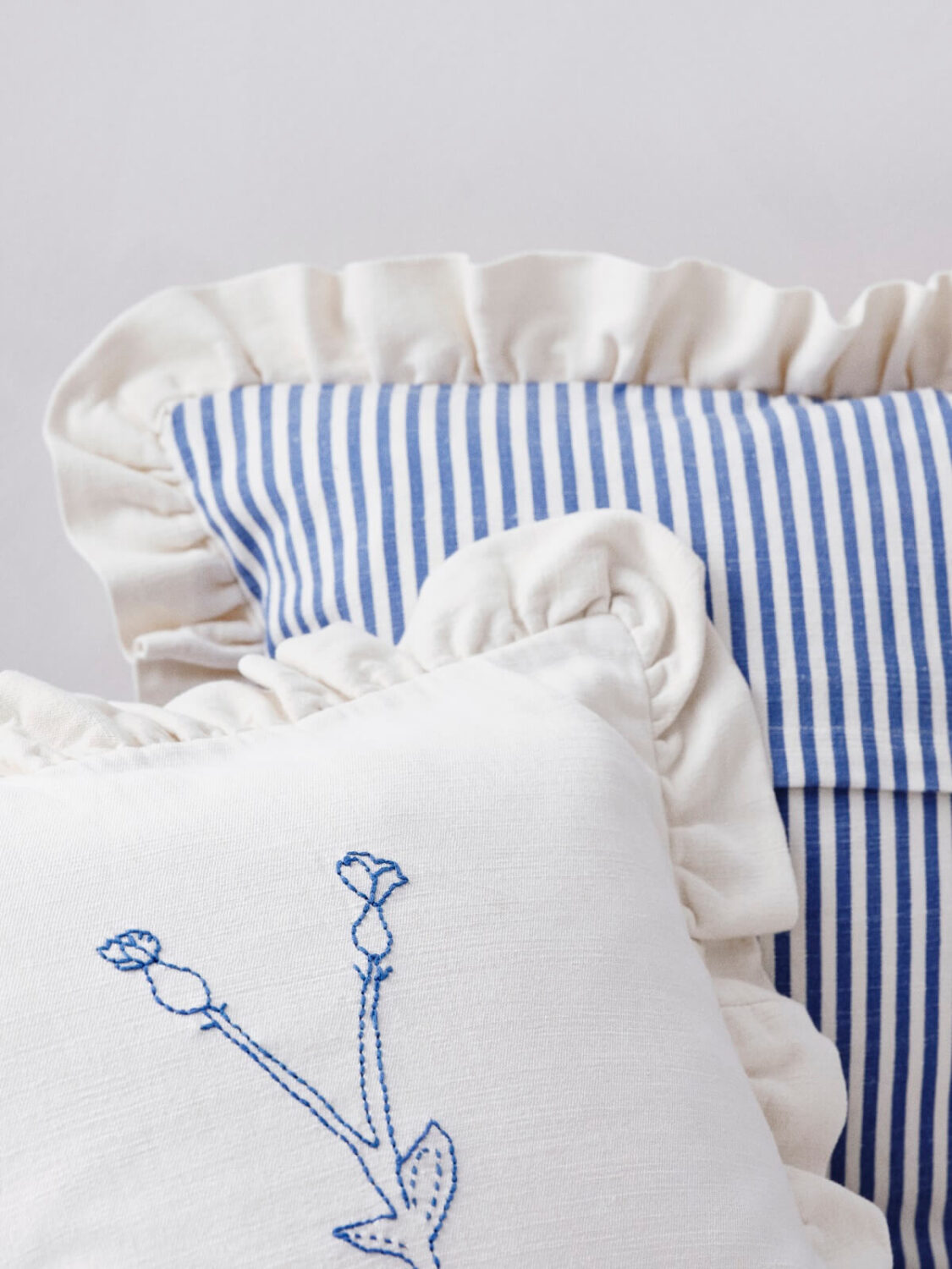New IKEA Products January 2024: For Easy Style Tweaks 37 detail-ÅKERNEJLIKA-cushion-cover