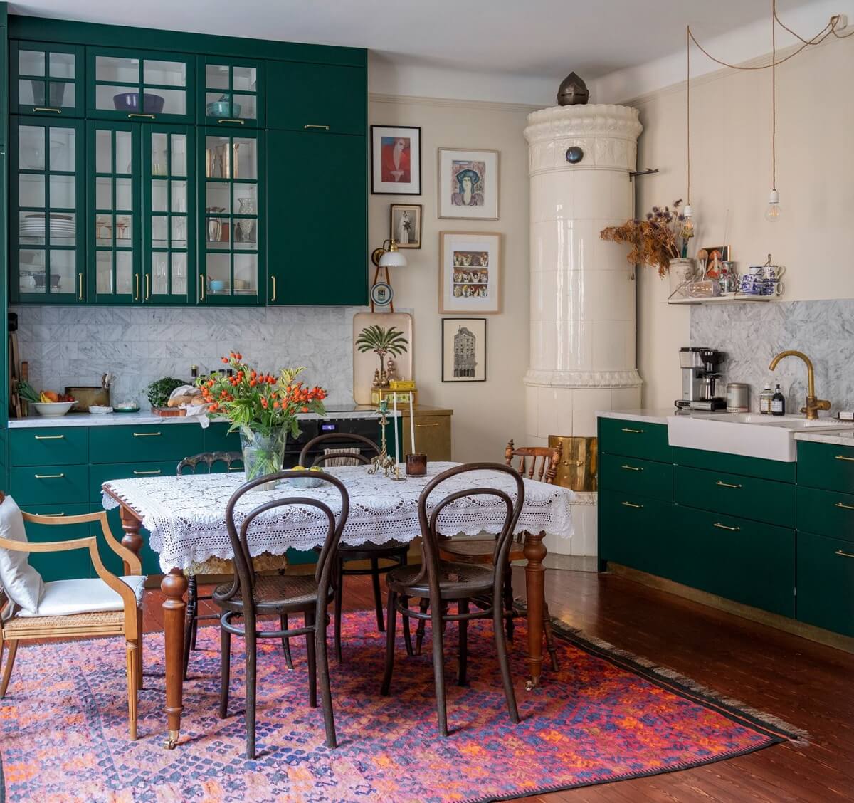 Color of the Year 2025 Prediction (with Color Palettes) 13 green kitchen with dining table kakelgn mahogany floorboards nordroom