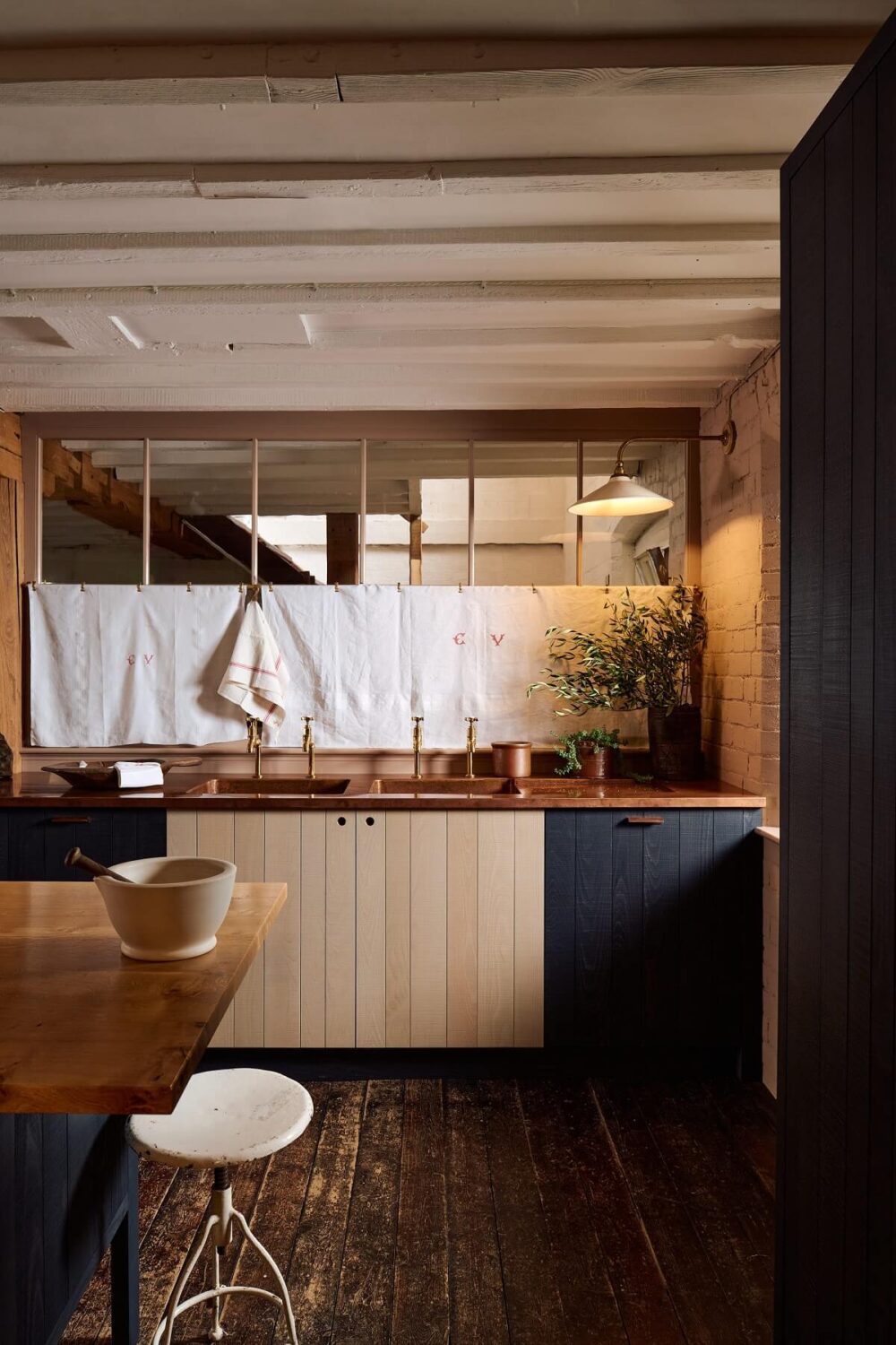 Copper Worktops in A Sebastian Cox Kitchen by deVOL 6 kitchen