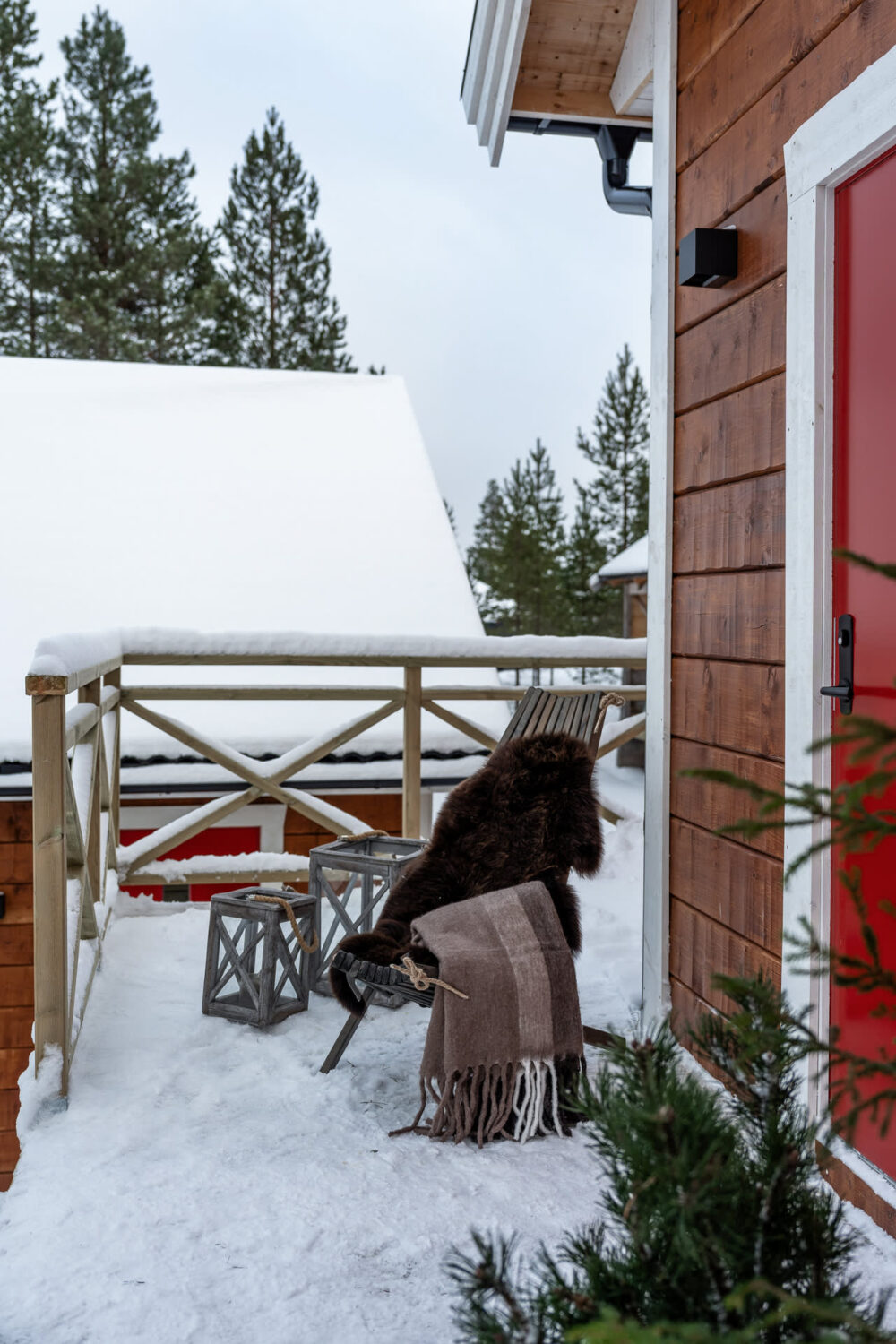 A Cozy Log House in Sweden 23 log-house-sweden-veranda-nordroom