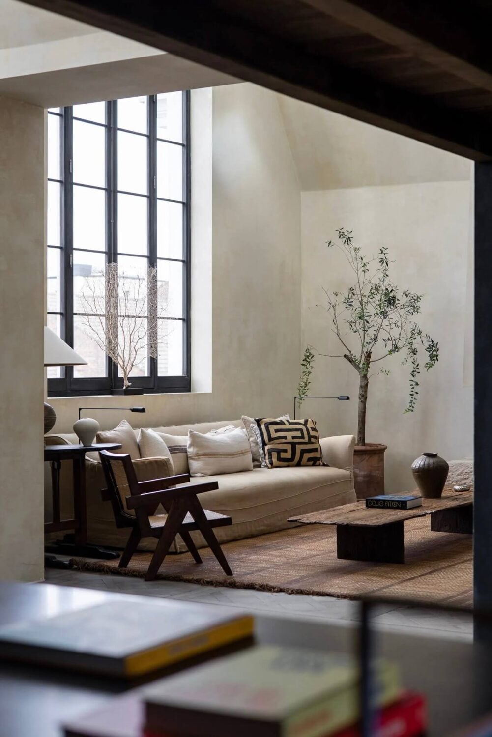 Modern Rustic Interiors in a Notting Hill Penthouse 2 modern-rustic-living-room-notting-hill-apartment-high-ceilings-nordroom