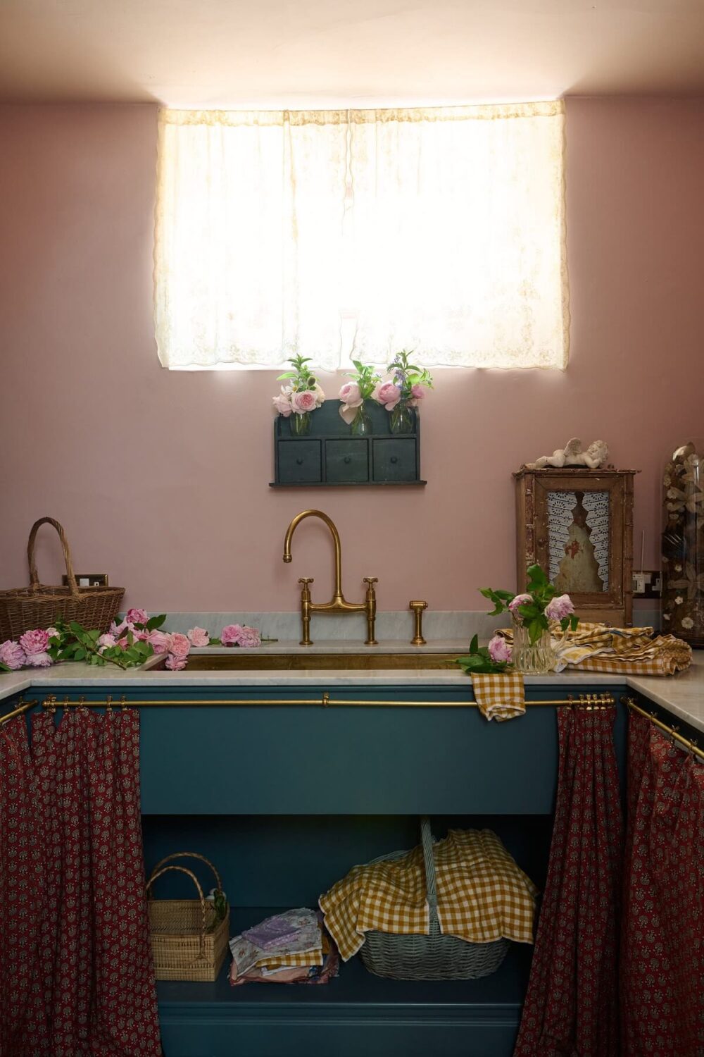 A Small Tour of Pearl Lowe's Stunning deVOL Laundry Room 3 pink-laundry-room-devol-cabinets-pearl-lowe-nordroom