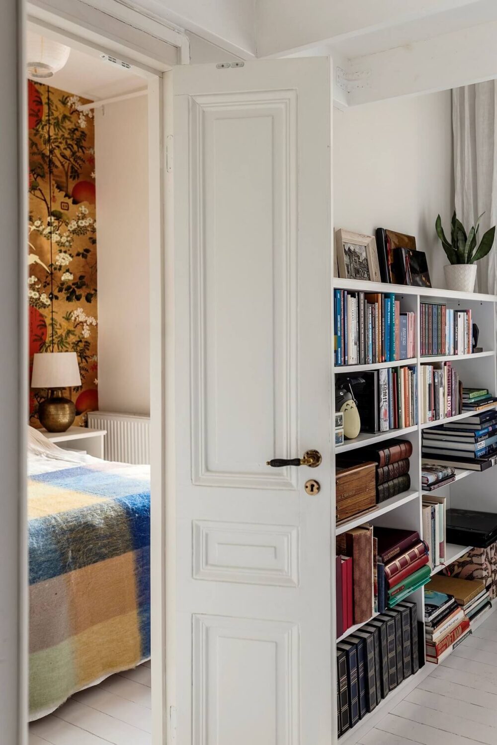Stunning Fireplaces in a Historic Stockholm Apartment 21 bedroom Stunning Fireplaces in a Historic Stockholm Apartment