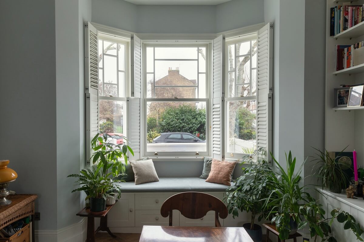 A Victorian House in London with Three Outdoor Spaces 3 dining room bay window seating