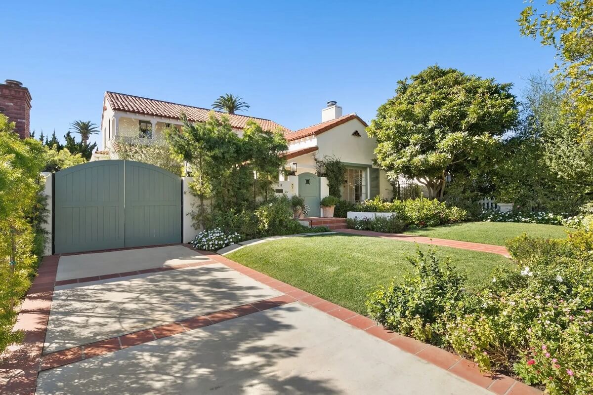 Emma Stone's Colorful Spanish-Style Los Angeles Home is For Sale 31 front-garden-gate-emma-stone-spanish-style-los-angeles-home-nordroom