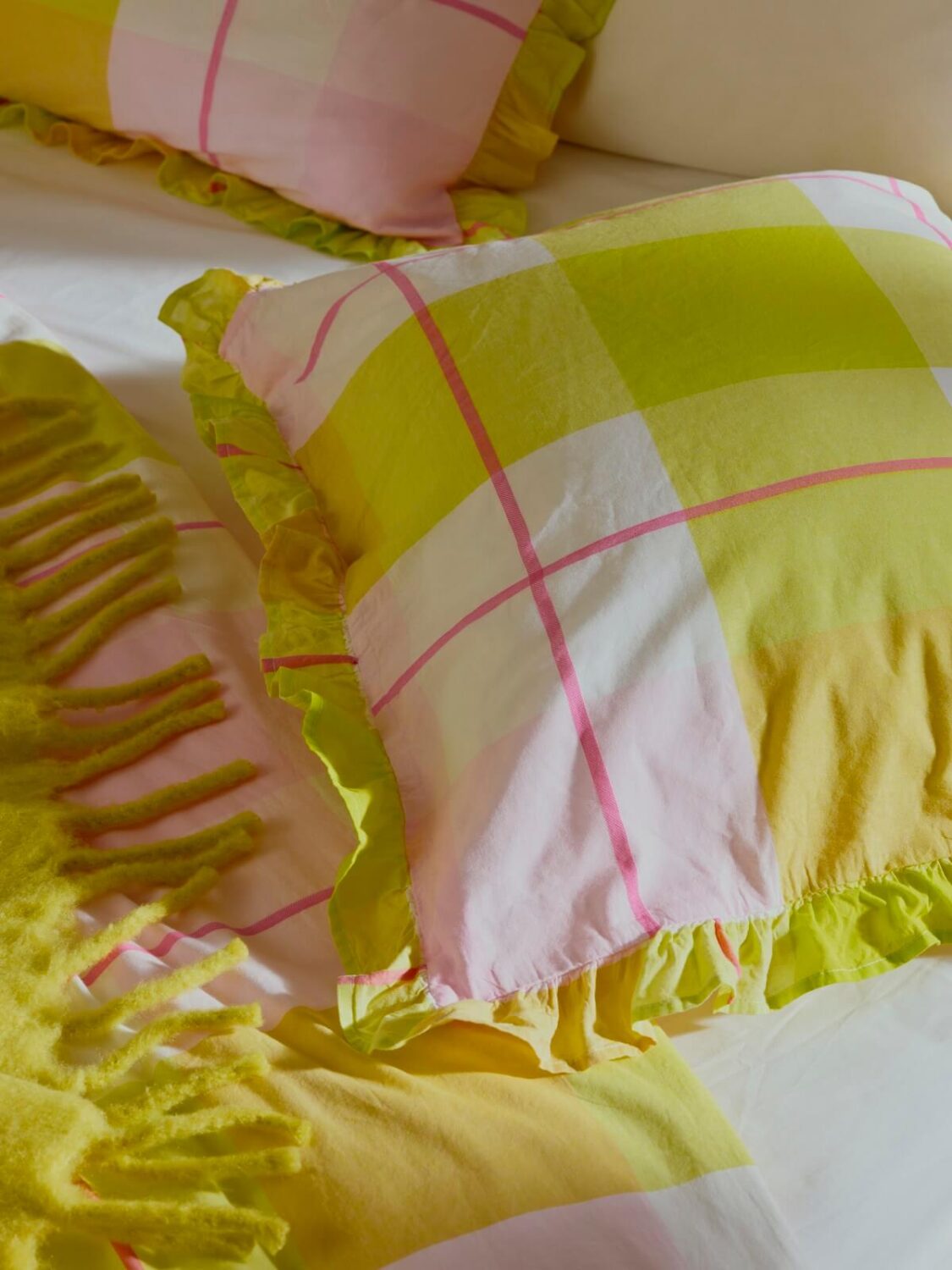 H&M HOME Spring Collection 2024: Fresh & Clean 13 green-checkered-pillows-nordroom