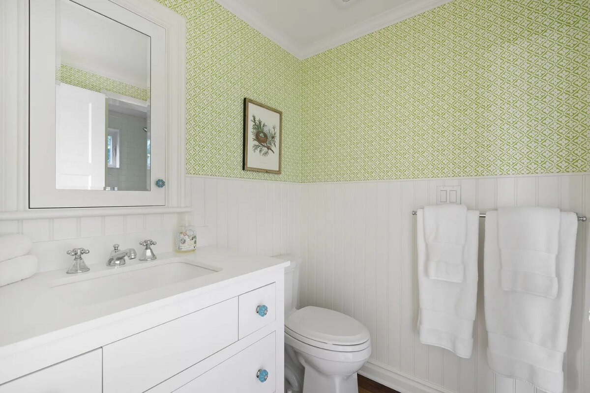 Emma Stone's Colorful Spanish-Style Los Angeles Home is For Sale 28 guest-house-bathroom-emma-stone