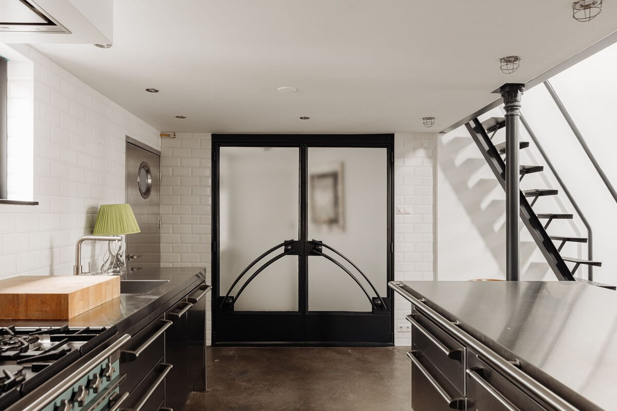An Industrial Loft Apartment in Amsterdam 8 kitchen-double-doors-loft