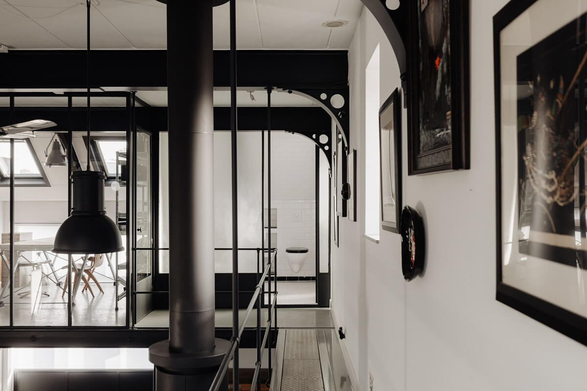 An Industrial Loft Apartment in Amsterdam 16 landing-industrial-loft-steel-beams-nordroom