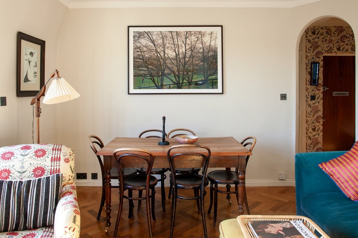 A Charming Apartment in an Art Deco Building in London 5 living-room-with-dining-table-wooden-floor-nordroom