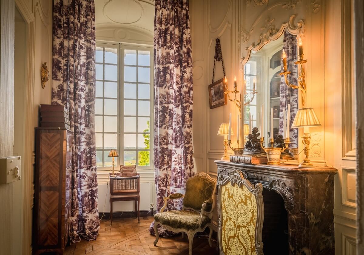 A Renovated 18th Century Chateau in France 15 renovated french chateau dressing room