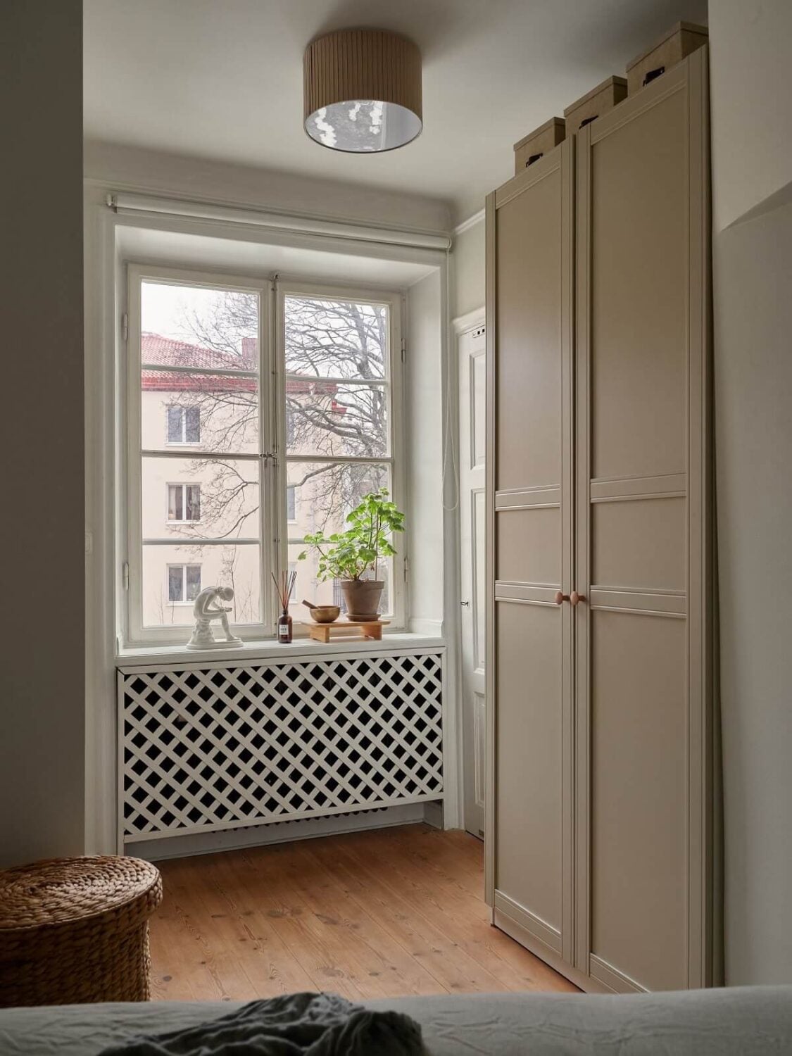 A Charming Swedish Apartment with a Cottage-Style Kitchen 10 small bedroom wardrobes nordroom