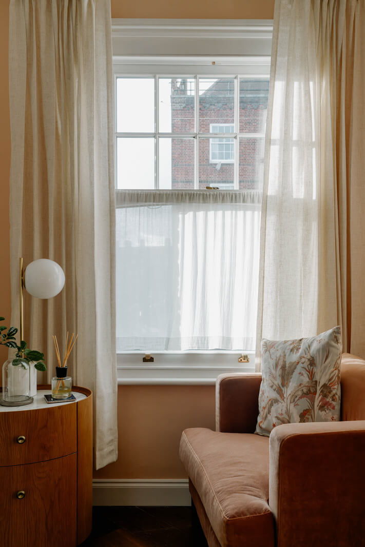 A Tiny London Apartment with Refined Materials and Colors 6 small pink living room nordroom