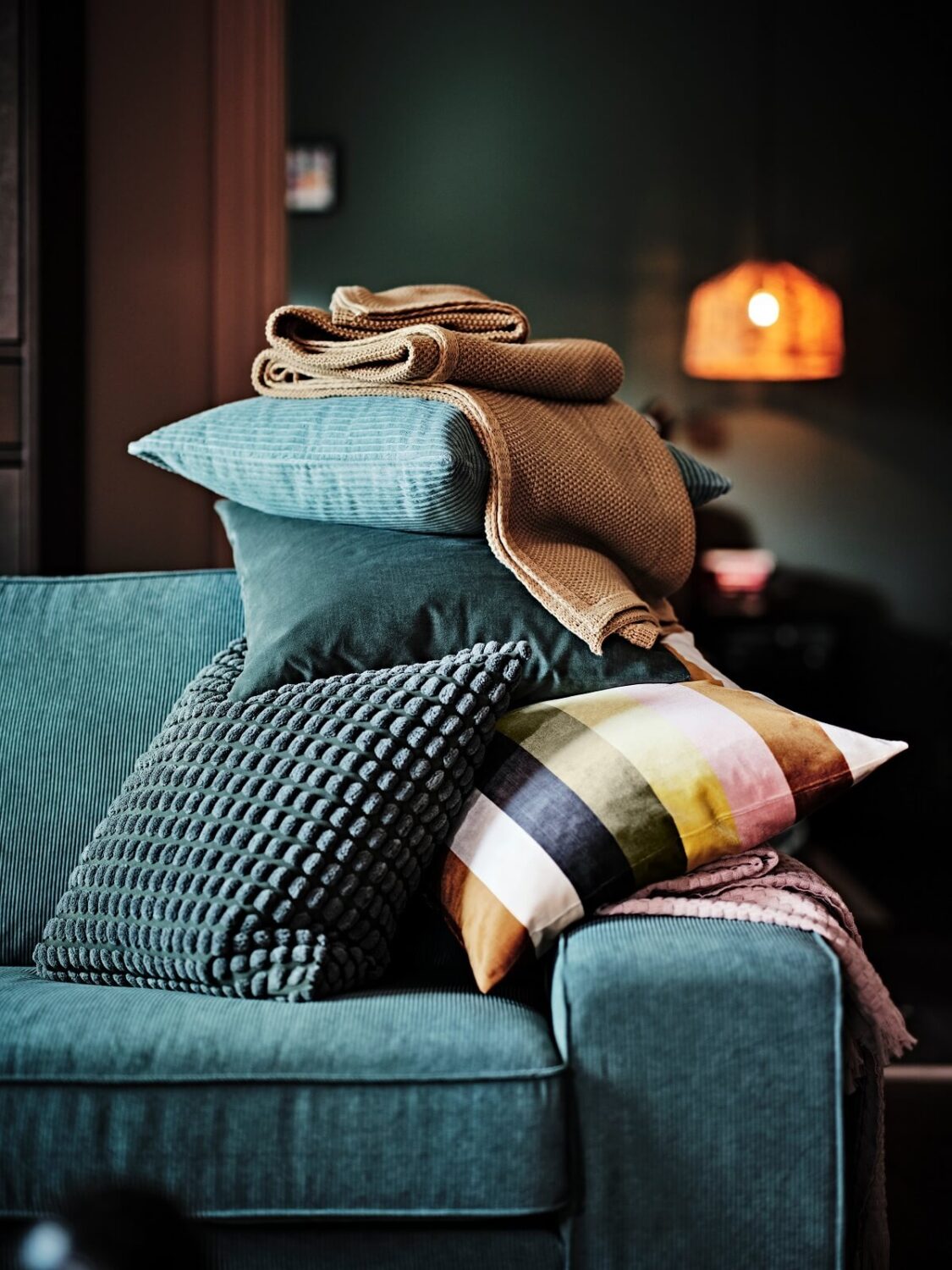IKEA Home Style and Trends Guide 2024 10 vattenvan cushion