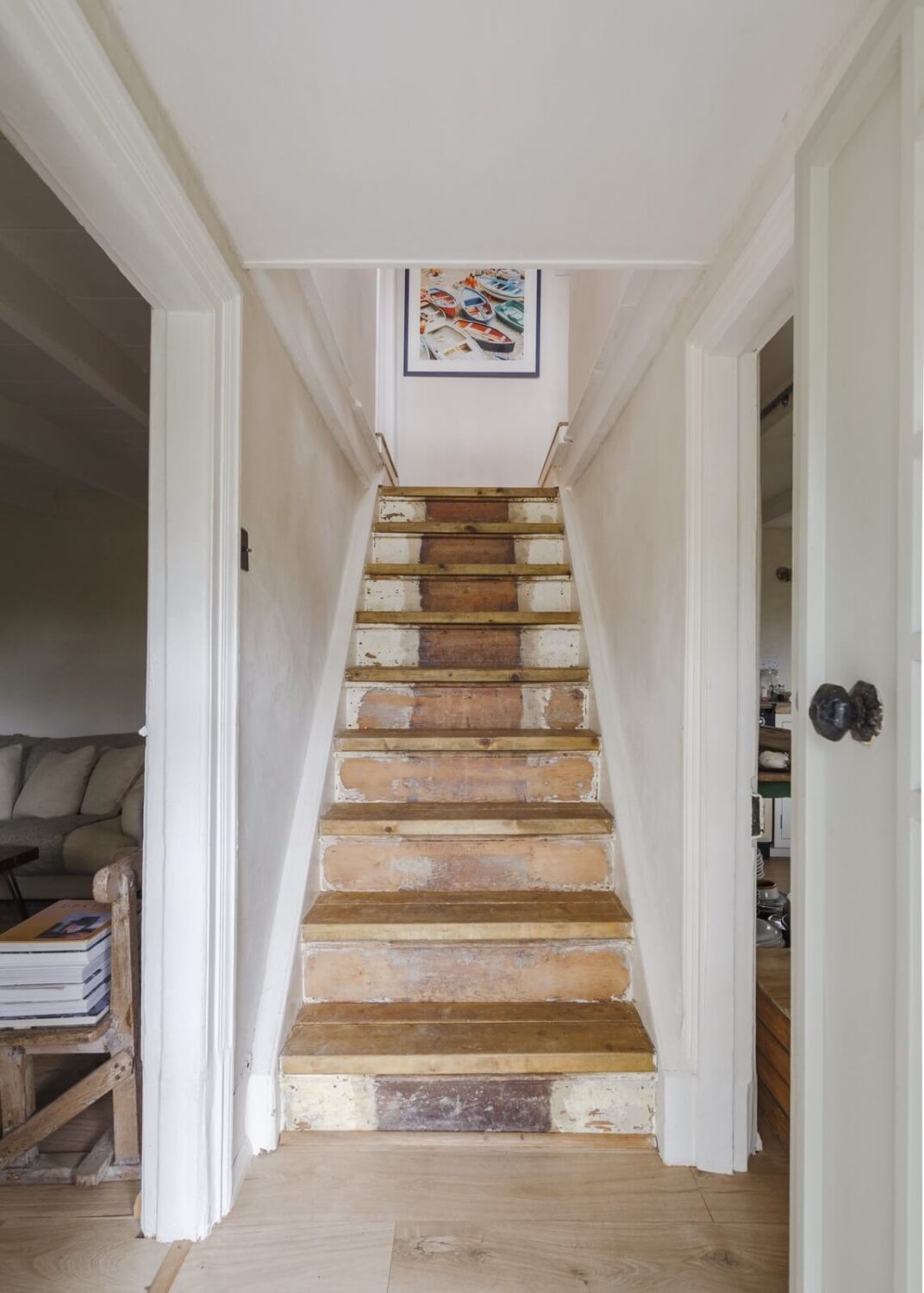 A Serene English Cottage in Cornwall 9 wooden-staircase nordroom