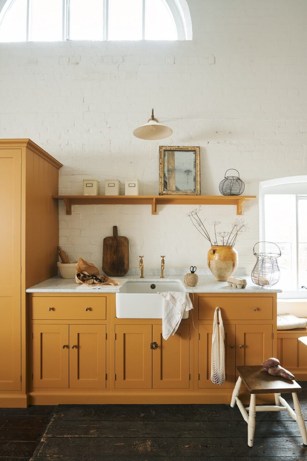 A Yellow Mediterranean-style deVOL Kitchen with High Ceilings 11 7.TheRealShakerKitchen deVOL nordroom A Yellow Mediterranean-style deVOL Kitchen with High Ceilings
