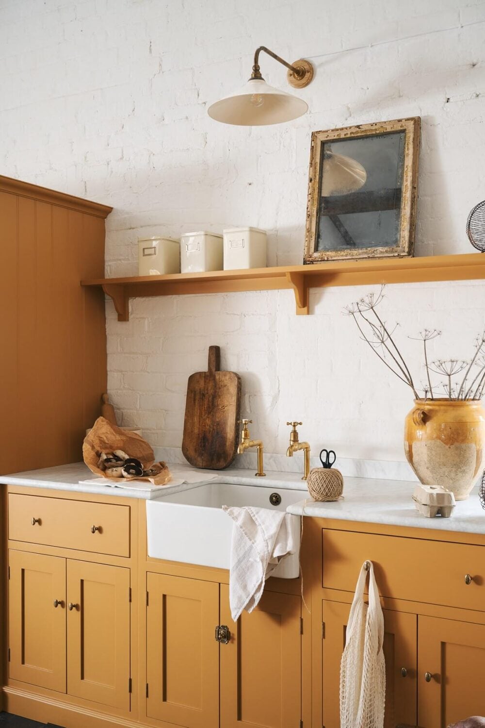 A Yellow Mediterranean-style deVOL Kitchen with High Ceilings 10 9.TheRealShakerKitchen deVOL nordroom A Yellow Mediterranean-style deVOL Kitchen with High Ceilings