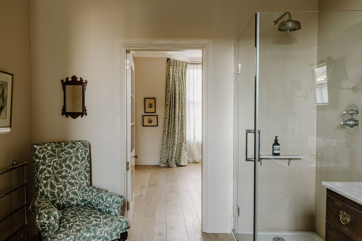 A Restored and Extended London Townhouse 19 bathroom