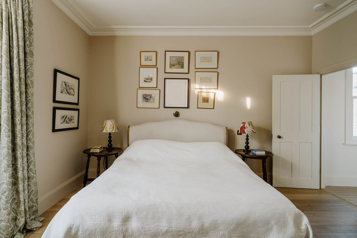 A Restored and Extended London Townhouse 15 bedroom beige walls