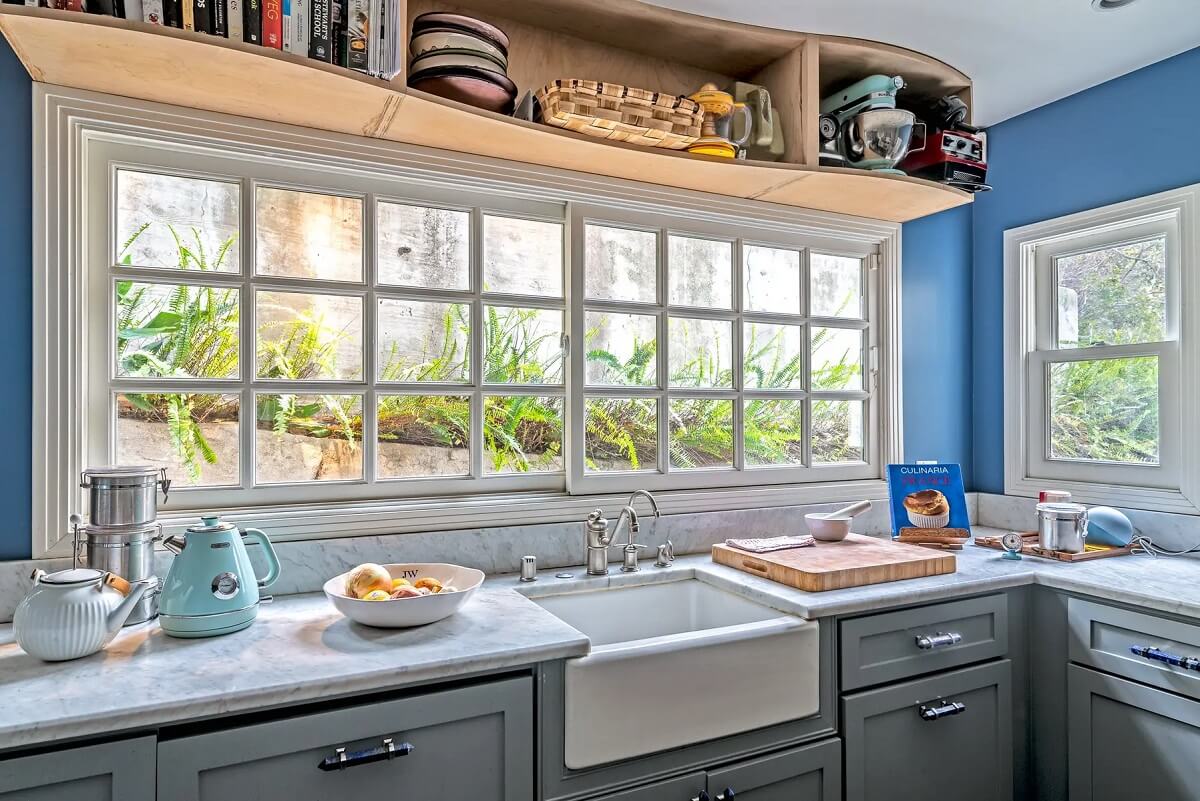 Rufus Wainwright's Colorful Laurel Canyon Home 5 blue-gray-kitchen