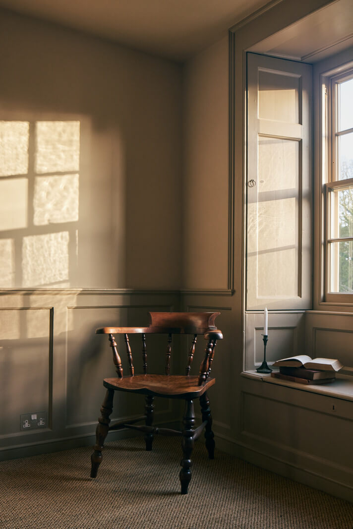 A Historic English Country House with Restored Interiors 28 detail