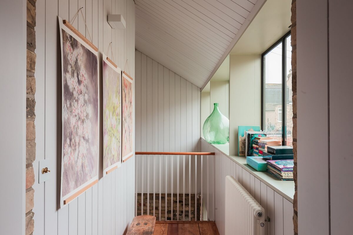 A Home with Cottage Interiors in a Former Cambridge Shop 19 hallway