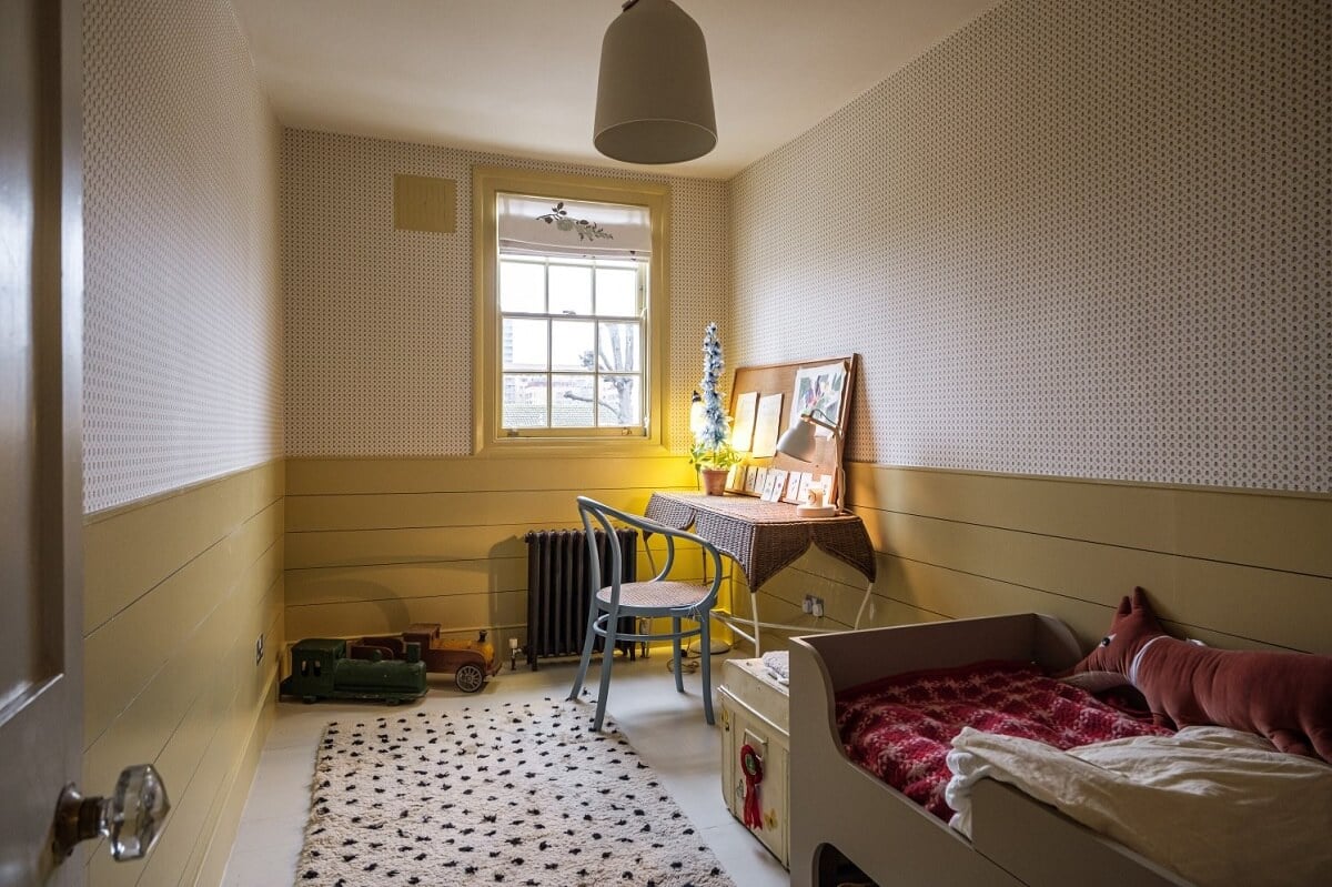A Cozy and Charming Georgian Townhouse in London 23 kids bedroom