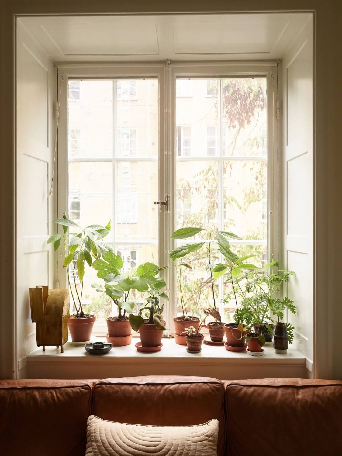 A Cozy Swedish Apartment Filled with Charm 5 living room detail