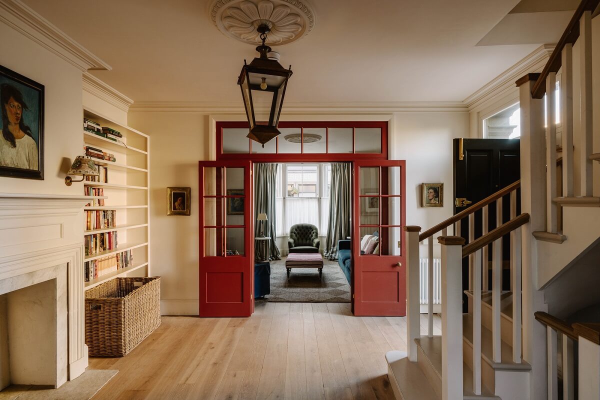 A Restored and Extended London Townhouse 6 london townhouse red doorframes