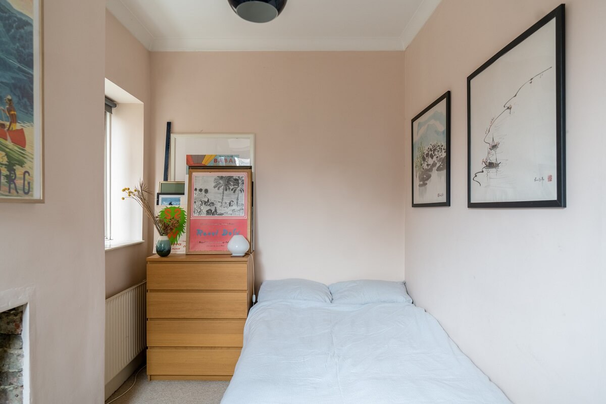 An Award-Winning Apartment with a Modern Extension 24 small bedroom with pastel pink walls