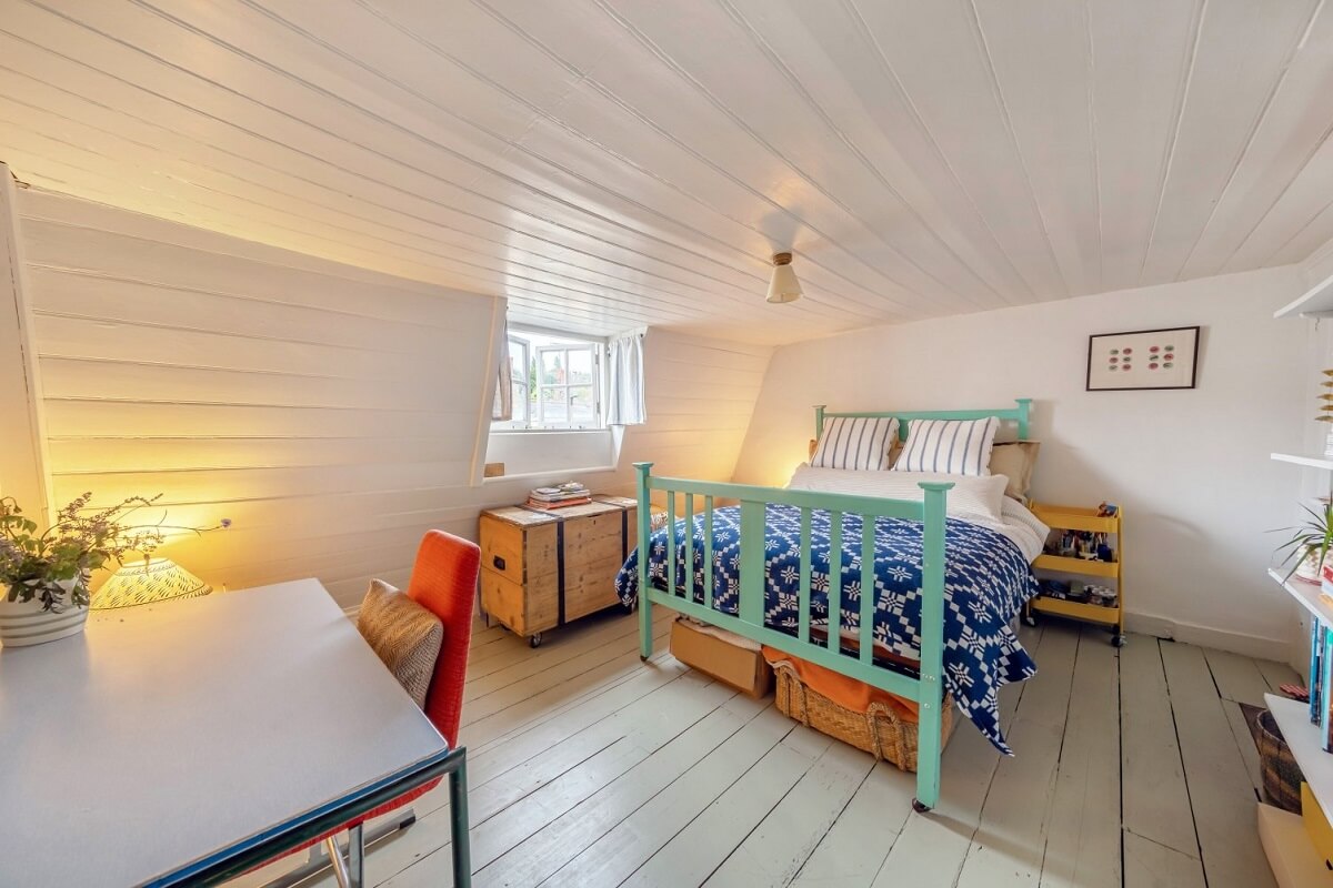 A Colorful Historic Family Home in London 30 white bedroom