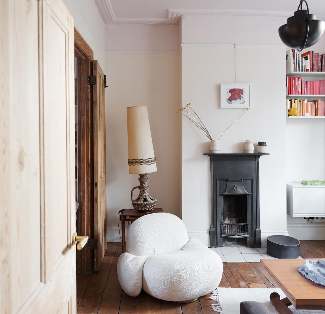 A London Home with Green Color Accents 3 a0O0X00000QXL9XUAX N34 webres A London Home with Green Color Accents