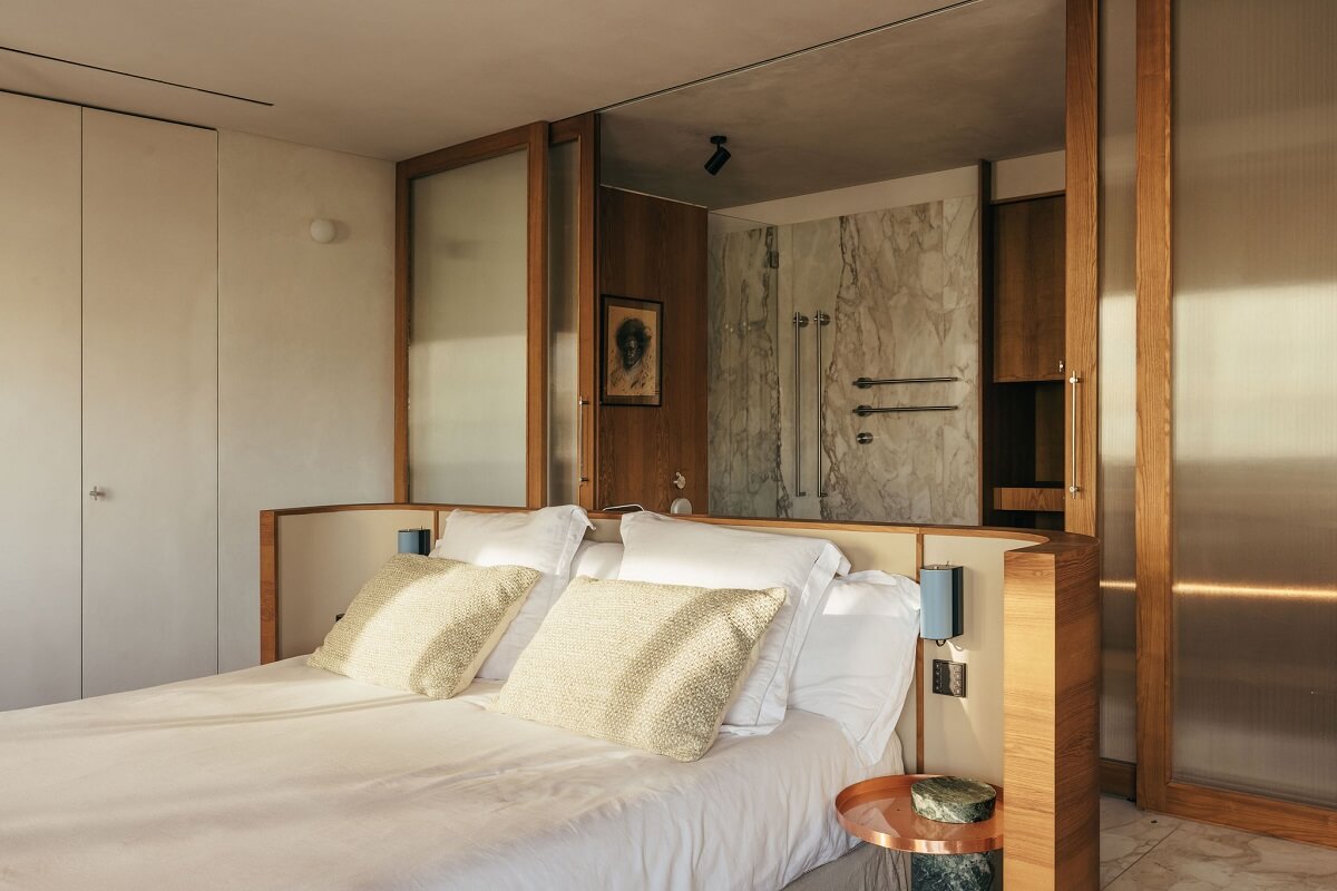 The Suspended Garden: An Architect-Designed Mid-Century Lisbon Apartment 13 bedroom en suite The Suspended Garden: An Architect-Designed Mid-Century Lisbon Apartment