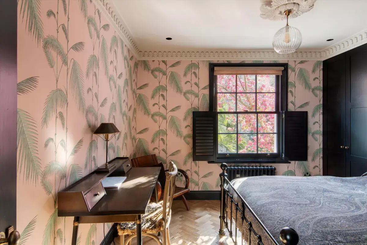 A Stylish Renovated House in Notting Hill 7 bedroom with pink wallpaper and black trims
