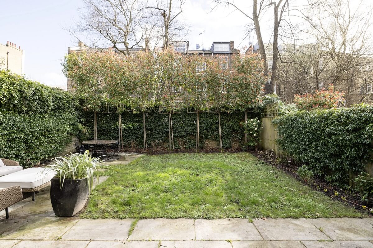 A Modern Apartment with Skylights in a Historic Building 19 garden london apartment
