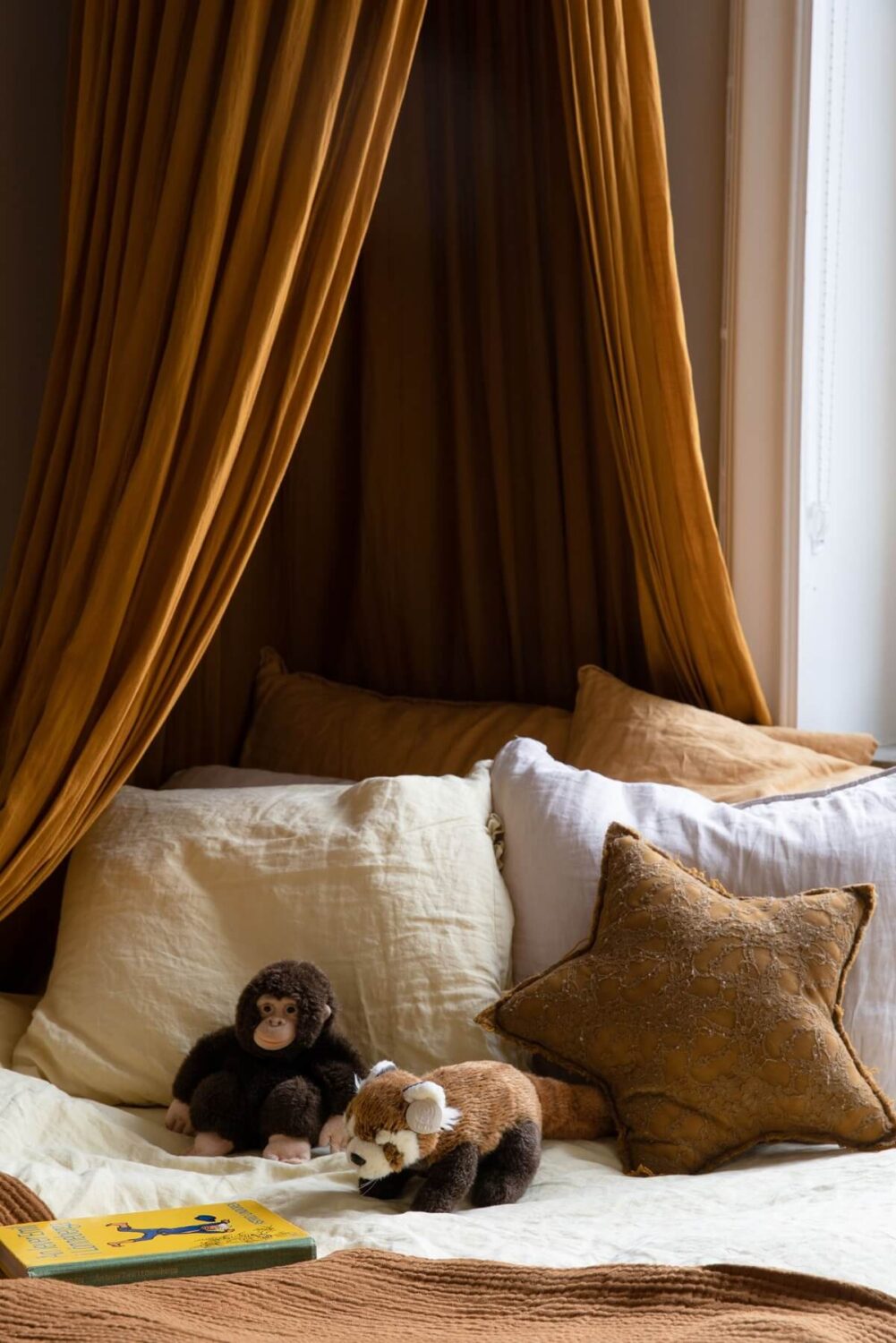 A Light Colored Swedish Apartment 19 kids bedroom detail