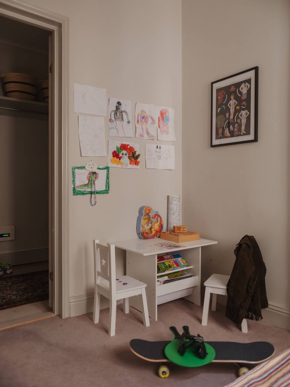 A Muted Color Palette in a Scandinavian Apartment 16 kids bedroom table