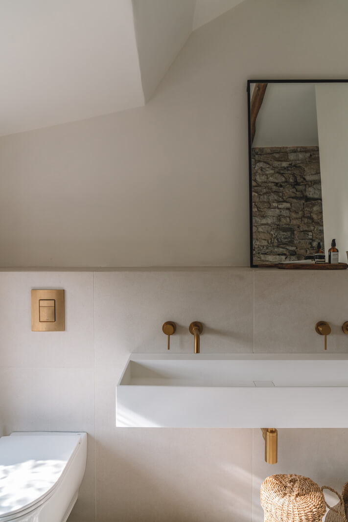 Contemporary Interiors in a Historic English House 18 light colored bathroom Contemporary Interiors in a Historic English House